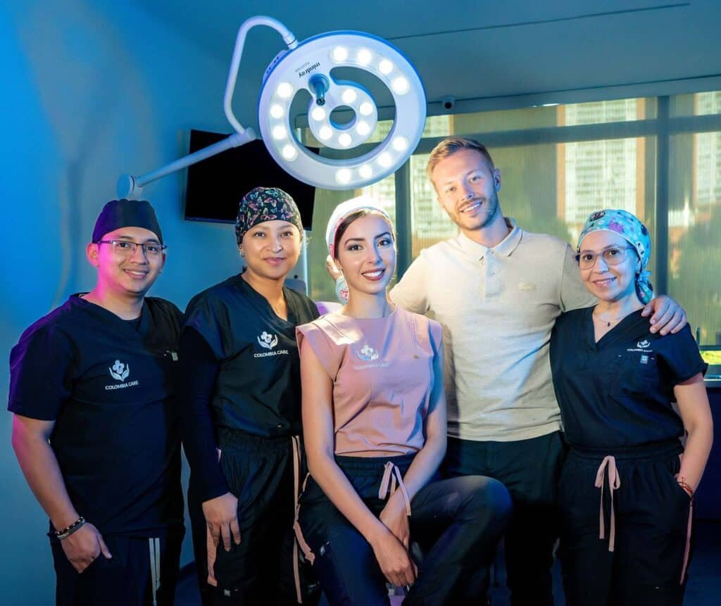 Hair transplant team in Colombia with medical professionals and staff.
